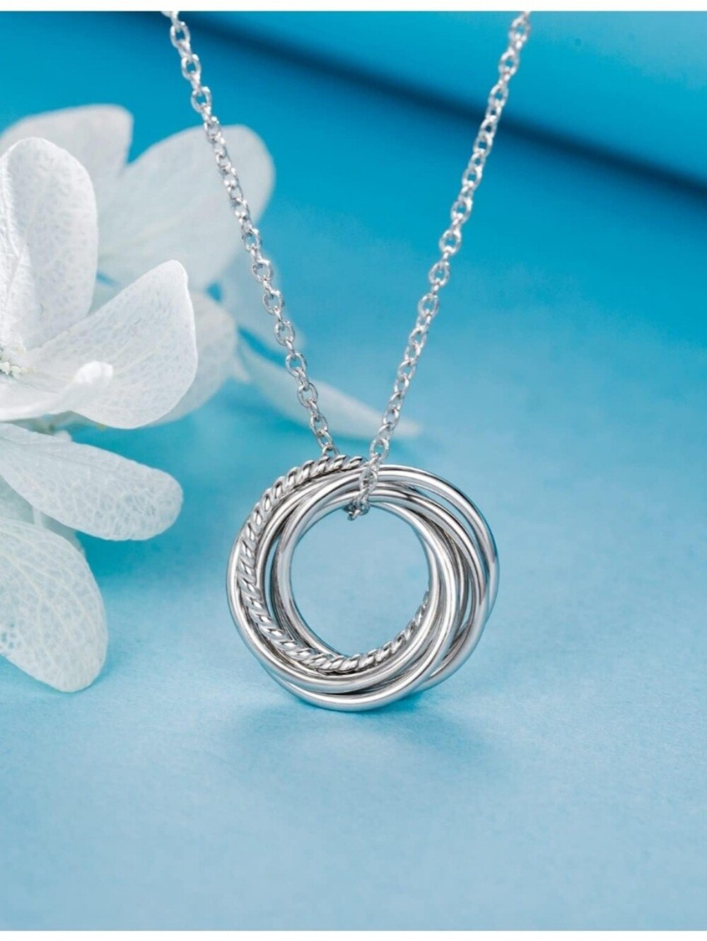 Classic Multi-Ring Pendant Necklace - Silver